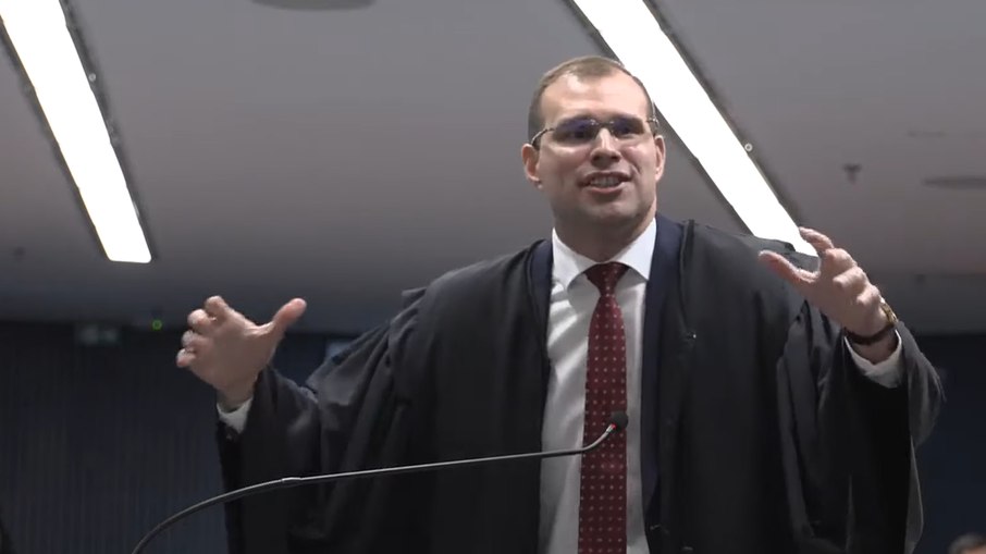 O advogado Andrew Fernandes defendeu General Paulo Sérgio