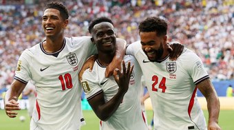 Mbapp%C3%A9%20passa%20Messi%2C%20mas%20Fran%C3%A7a%20cai%20para%20Inglaterra