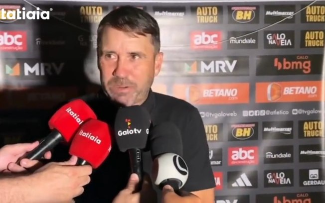 Atlético: Coudet reclama de pênalti em derrota na semifinal do Mineiro