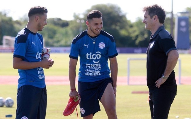 Corinthians tem interesse em irmão gêmeo de Romero