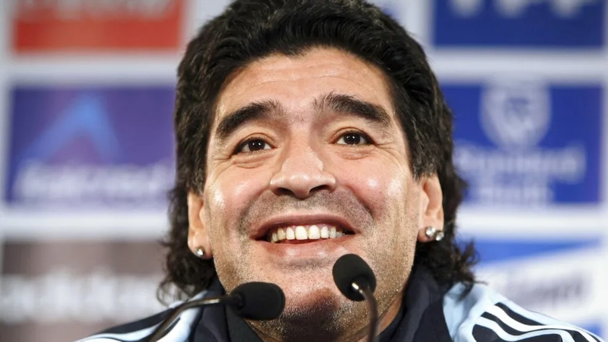 Cabelo de Maradona será leiloado