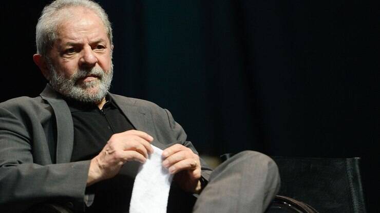 Defesa de Lula quer fazer