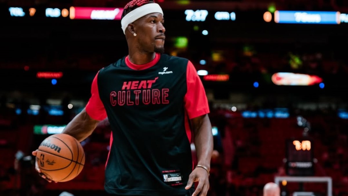 Jimmy Butler pediu para ser trocado Jimmy Butler pediu para ser trocado