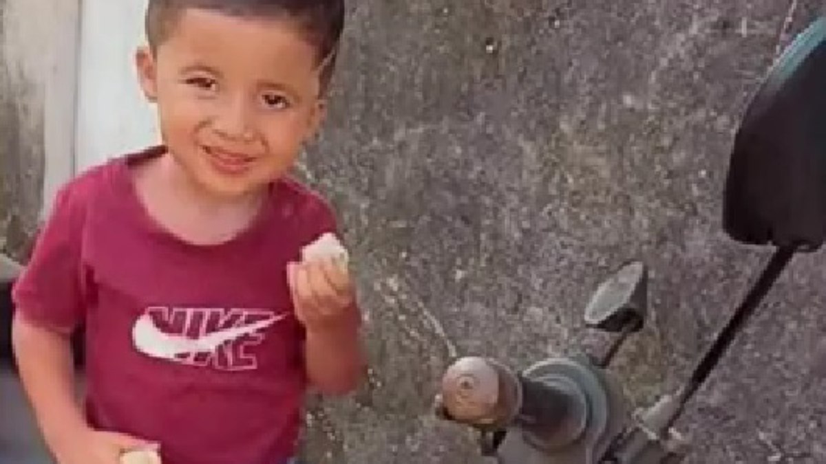 Kaique, de 4 anos, foi encontrado morto em uma piscina