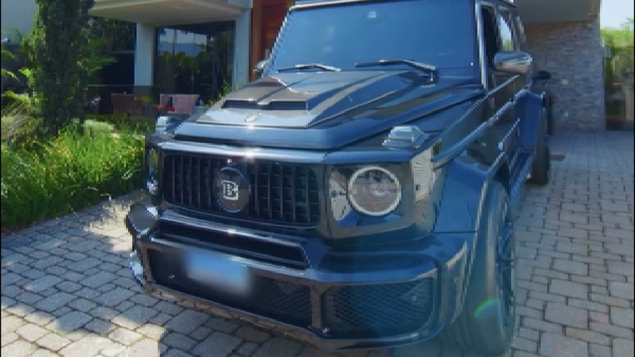 G 63 preparado pela Brabus chama atenção pelo visual mais agressivo e pela presença típica do Classe G