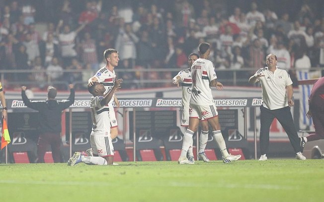 Com pressão de decisões e instável no Campeonato Brasileiro, São Paulo vive tendências de 2021