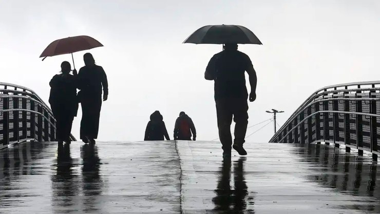 Chuva forte deve atingir quatro estados com até 200 mm