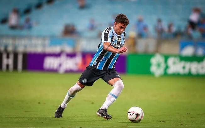 Felipe Carballo foi bastante presente em campo em sua primeira temporada pelo Grêmio