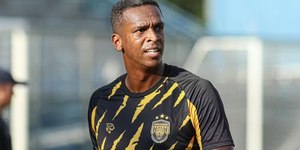 Ex-atacante Jô é preso por atrasos no pagamento da pensão