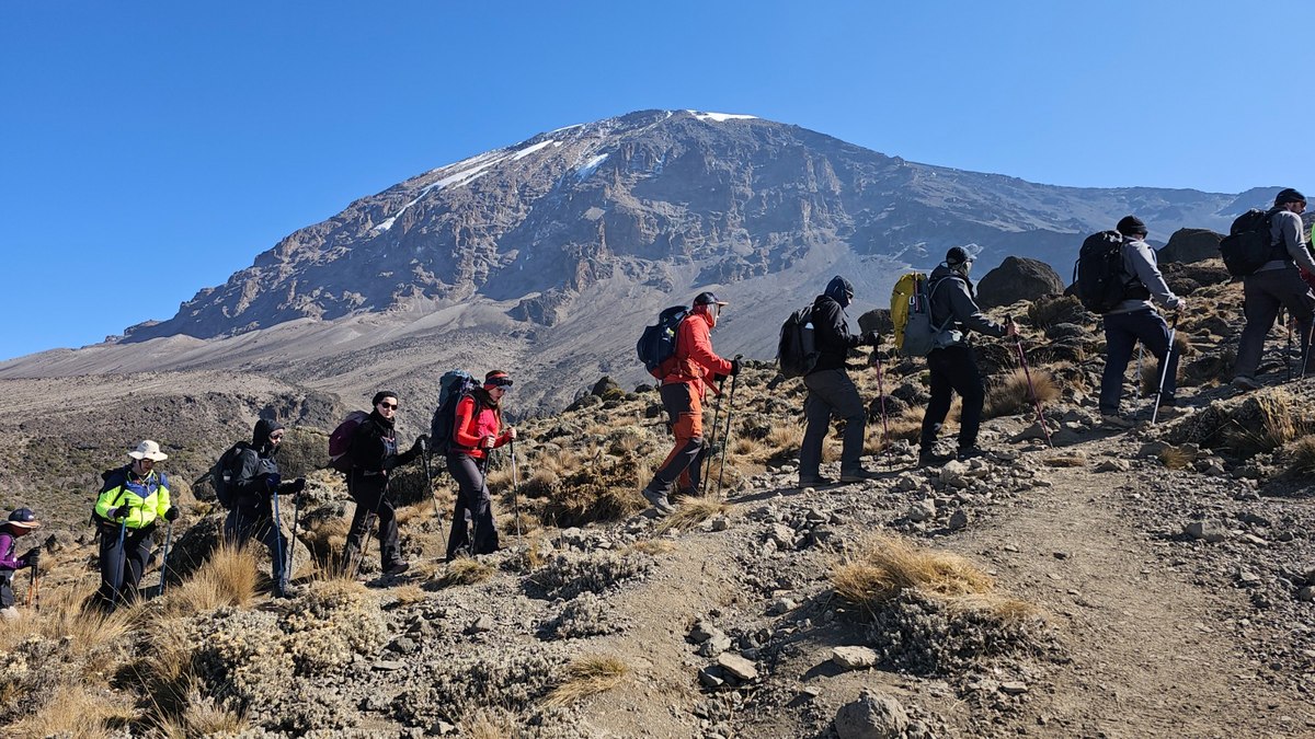 Ascensão ao Kilimanjaro, Tanzânia.