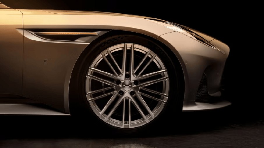 Aston Martin DB12 Goldfinger Edition