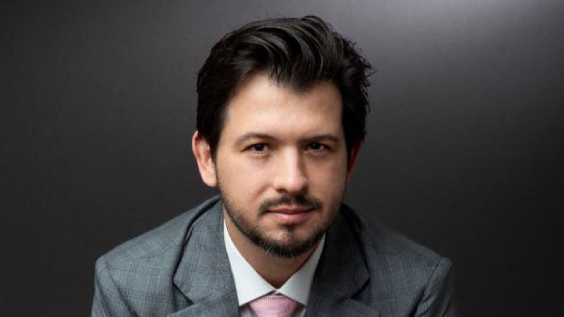 Rafael Paiva é advogado criminalista, pós-graduado e mestre em Direito, professor de Direito Penal e Processo Penal