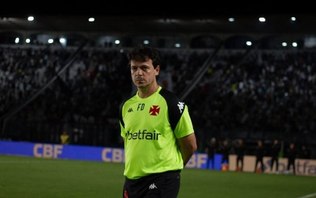 Vasco cede empate ao Grêmio em São Januário e amplia crise