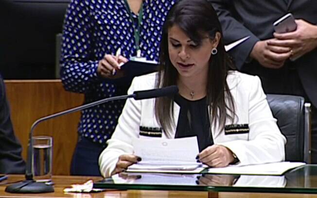 Denúncia contra Michel Temer (PMDB) é lida na Câmara, nesta quinta-feira, pela deputada Mariana Carvalho (PSDB)
