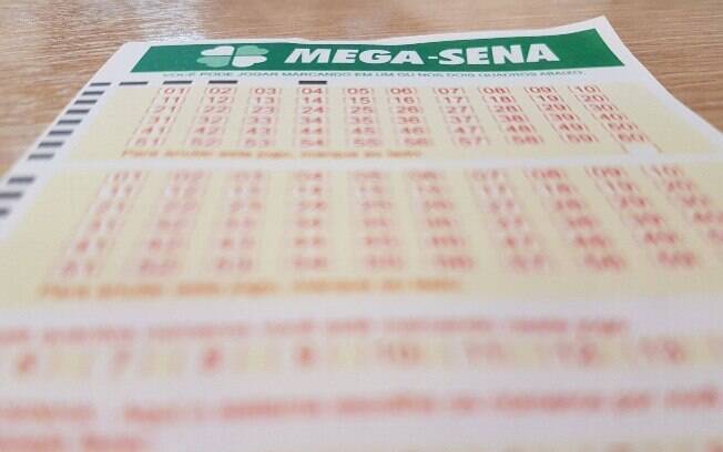 Para ganhar o prêmio principal da Mega-Sena, apostador tem de acertar as seis dezenas sorteadas no concurso