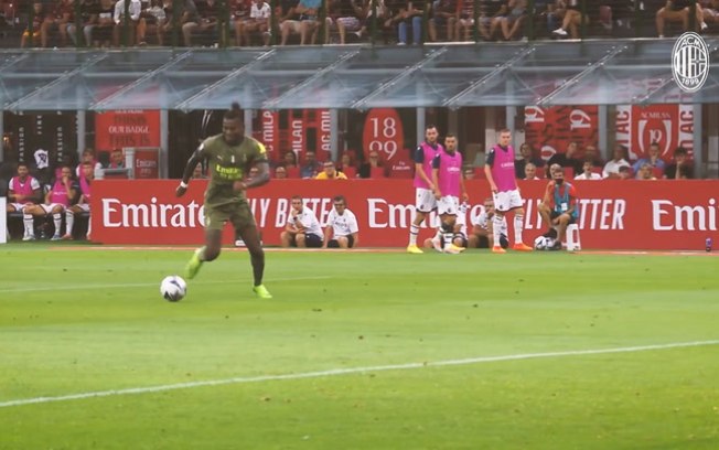 Rudiger solta a bomba e faz um golaço no treino do Real Madrid