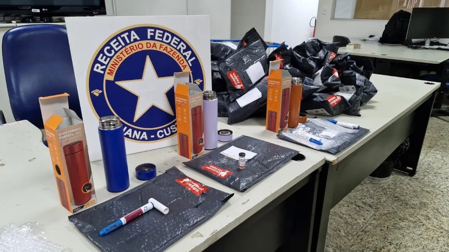 Remessa ilegal de Mounjaro apreendida em Vitória/ES