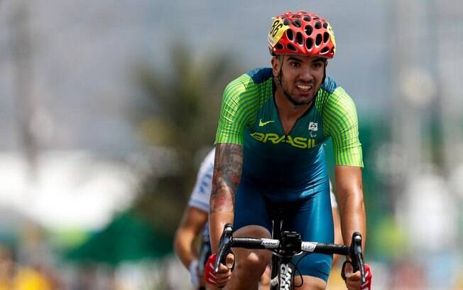 Lauro Chaman ficou com prata no ciclismo de estrada