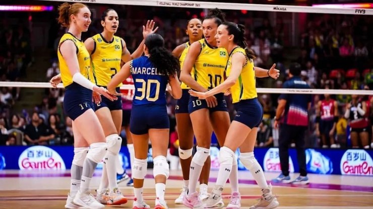 Brasil vence a República Dominicana e avança no Mundial de Vôlei