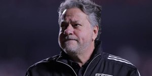 Jornalistas detonam presidente do São Paulo após goleada do Flu