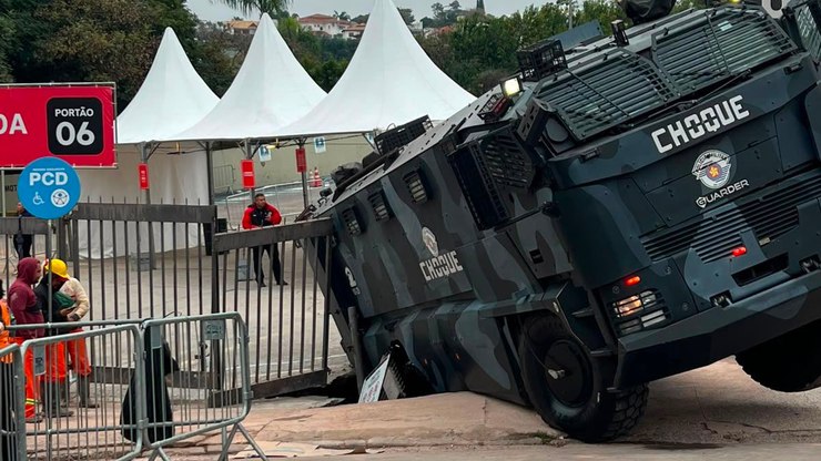 São Paulo explica acidente com viatura no Morumbis antes de show