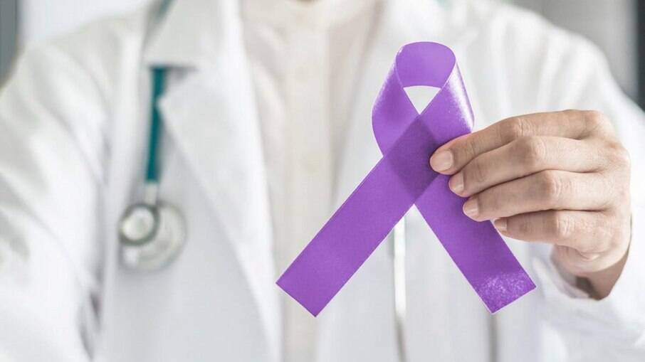 Março Lilás é uma campanha de  combate ao câncer de colo de útero 