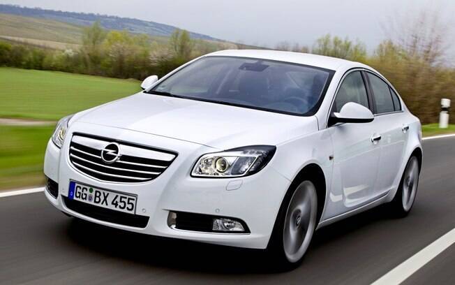 Opel Insignia ficou sofisticado demais para o mercado no Brasil, onde a GM deixou de ter modelos baseados na linha Opel alemã