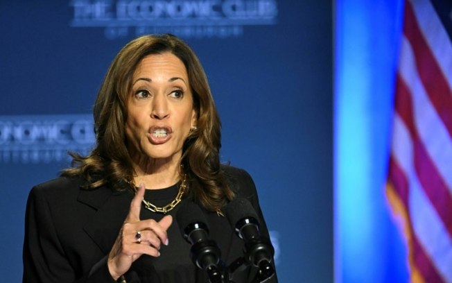 A vice-presidente dos EUA e candidata democrata Kamala Harris faz um discurso sobre economia em Pittsburgh, em 25 de setembro de 2024