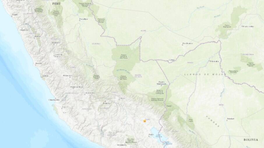 Local do terremoto apontado com uma estrela, em mapa do Serviço Geológico dos Estados Unidos.