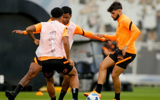 Com trio de reforços, Corinthians encerra preparação para encarar o Flamengo