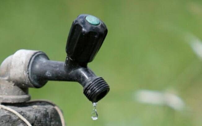 Sanasa interrompe abastecimento de água em 3 bairros nesta quinta