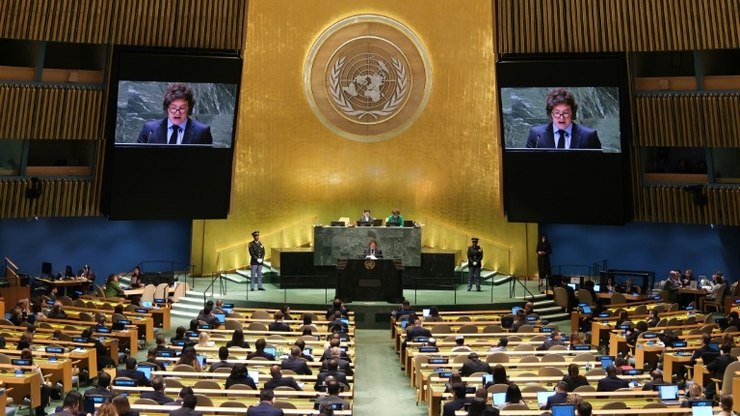 Javier Milei denuncia 'agenda ideológica' em discurso na ONU