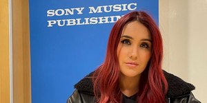 Dulce Maria, do RBD, assina novo acordo com a Sony