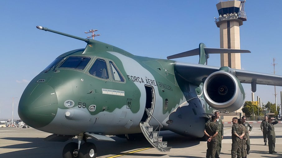 KC-390 Millennium, da Força Aérea Brasileira (FAB), empregado na Operação Voltando em Paz do Governo Federal