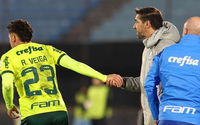 Abel Ferreira enalteceu atuação do Palmeiras na noite desta quinta-feira (9) diante do Liverpool-URU