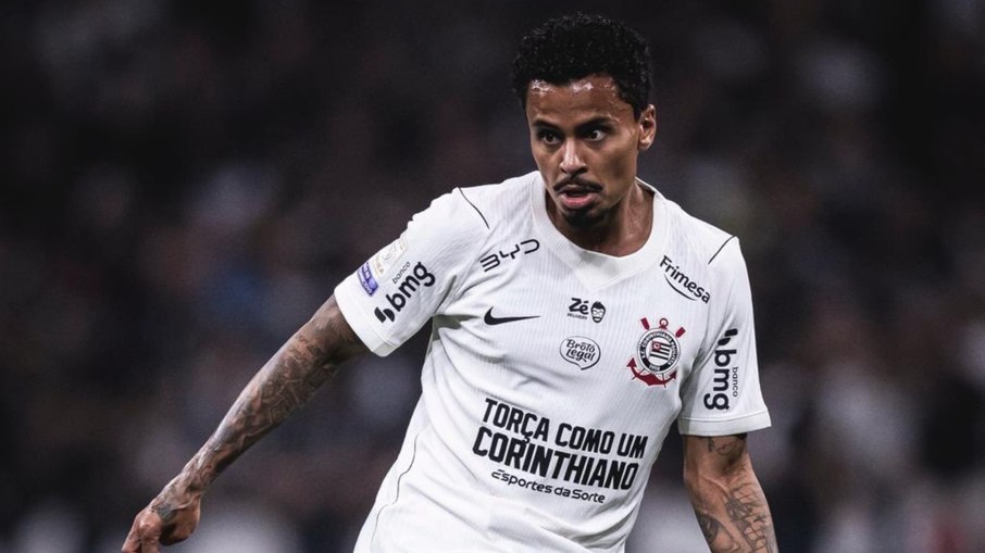 Allan em ação pelo Corinthians Allan em ação pelo Corinthians