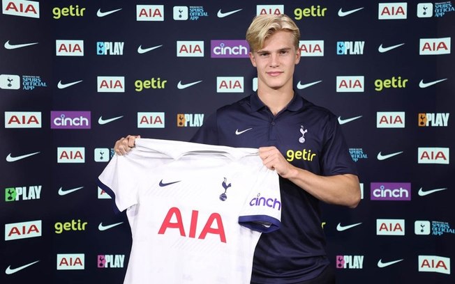Tottenham anuncia contratação de jovem meia sueco