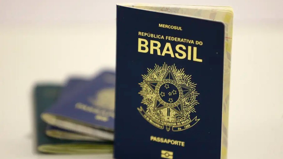 Emissão de passaportes pode parar em novembro no Brasil Emissão de passaportes pode parar em novembro no Brasil