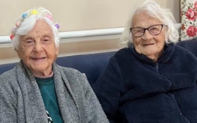 Clarita, à esquerda, e Alayde, à direita