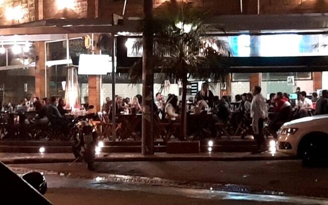 Movimentação intensa nos bares de Guarulhos não teve irregularidades, informou a Secretaria de Desenvolvimento Urbano