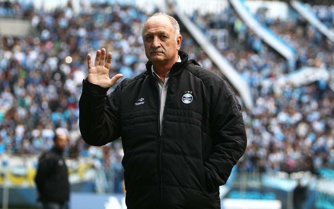 Torcida do Grêmio quer volta de Felipão ao clube como coordenador técnico