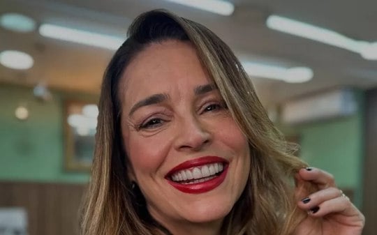 Suzy Rêgo escapa de golpe e alerta sobre fraude bancária