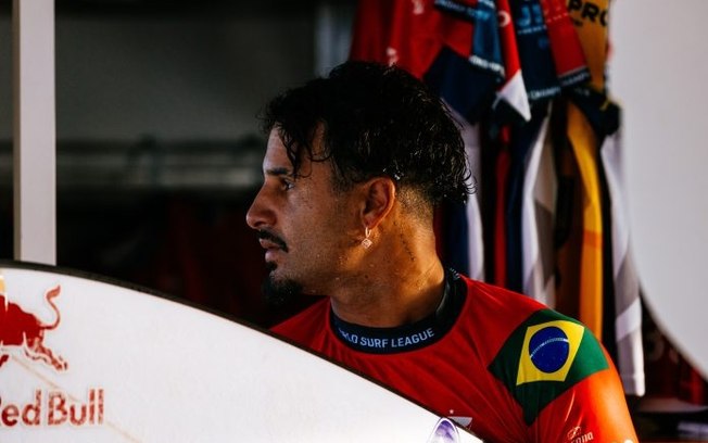 WSL: Italo Ferreira perde nas oitavas da etapa de Fiji e pode ficar fora do Finals