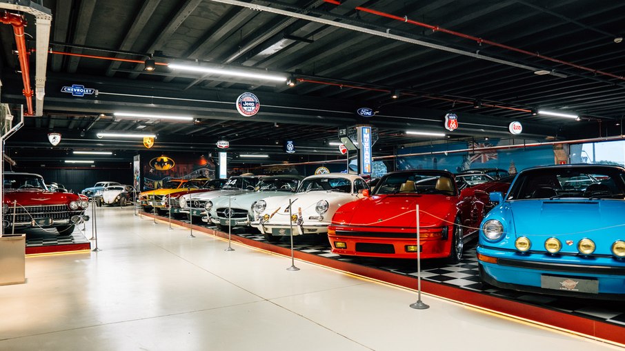 Carros que marcaram história reunidos em museu