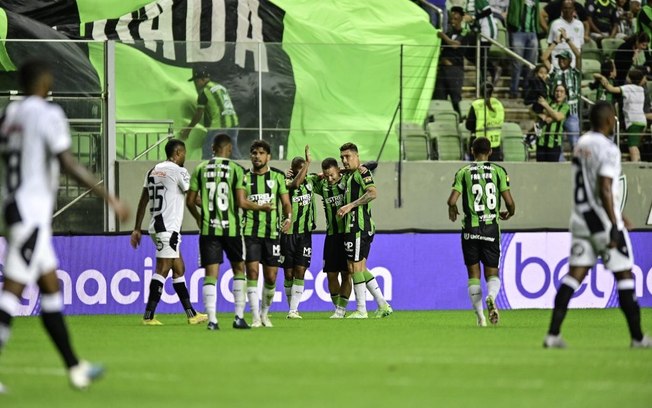 América-MG vence a Ponte Preta e dorme na liderança da Série B