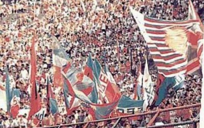 Justiça de São Paulo autoriza volta de bandeiras de mastro aos estádios do Estado após 26 anos