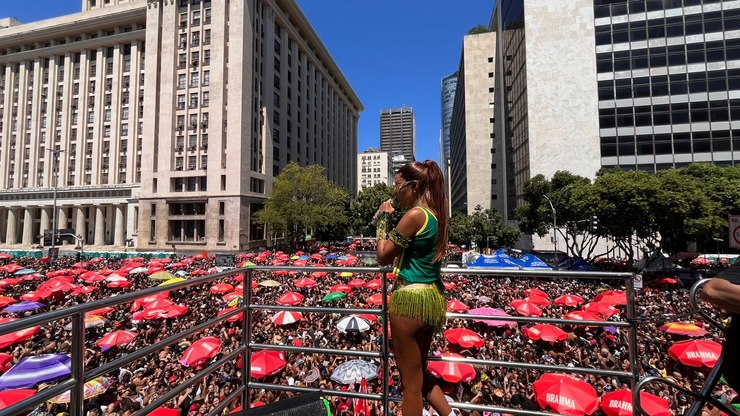 Ludmilla agita o Circuito Preta Gil no Carnaval