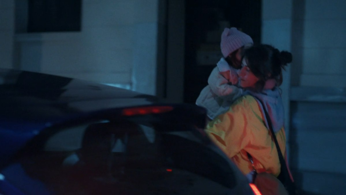 Toyota usa carro da Ford em campanha contra violência doméstica