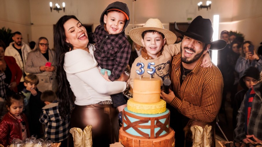 Cantor reuniu amigos e familiares para celebração do aniversário dos filhos