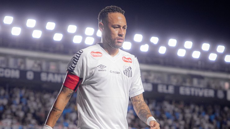 Dublador revela ira de Neymar com zagueiro após entrada desleal